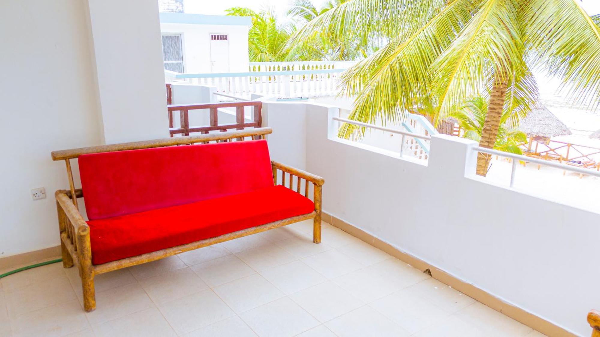 Sands Inn Hotel Pwani Mchangani Exterior foto